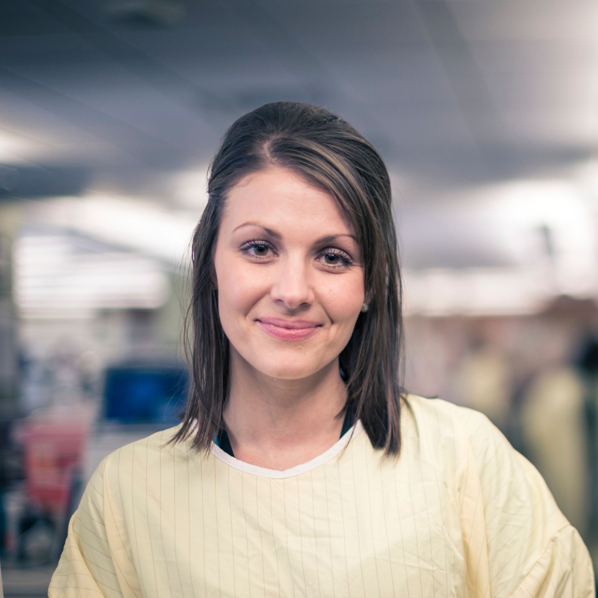 Femail laboratory professional smiling.